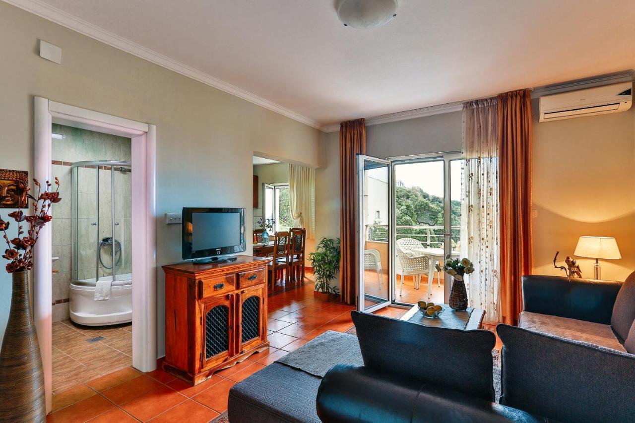 Apartments Misko 尤塔哈 外观 照片